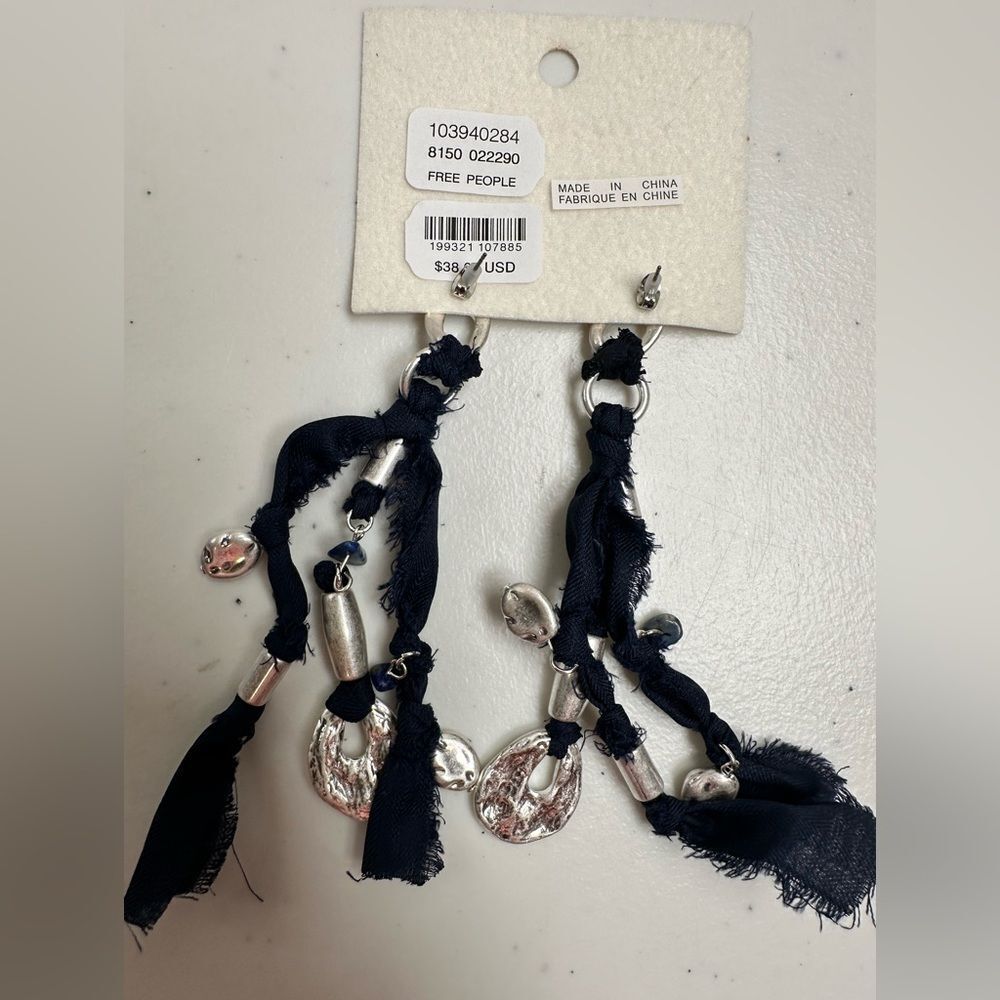 NWT Free People Silver & Navy Dangle Earrings Funky Textile Design with Charms - Picture 8 of 9